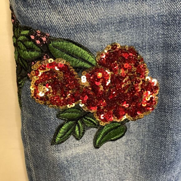 Zara NWT High Rise Floral Embroidered Sequined Distressed Boyfriend Jeans Size 2 - Picture 4 of 16